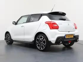 Suzuki Swift thumbnail 3