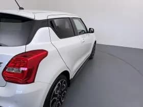 Suzuki Swift thumbnail 40
