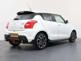 Suzuki Swift thumbnail 5