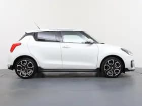 Suzuki Swift thumbnail 6