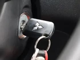 Mitsubishi Space Star thumbnail 20