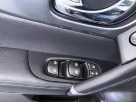 Nissan Qashqai thumbnail 24