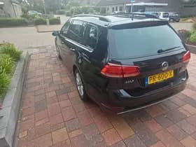 Volkswagen Golf thumbnail 5