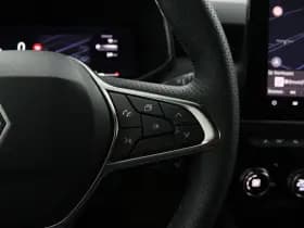 Renault Clio thumbnail 25