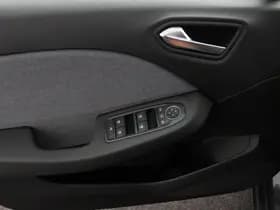 Renault Clio thumbnail 29