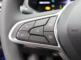 Renault Clio thumbnail 19