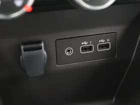 Renault Clio thumbnail 23