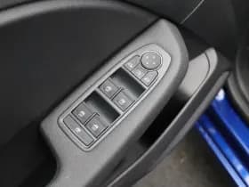 Renault Clio thumbnail 25