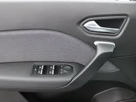 Renault Captur thumbnail 29