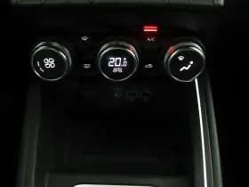 Renault Clio thumbnail 23