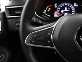 Renault Clio thumbnail 25