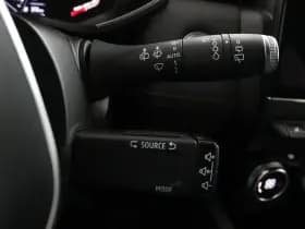 Renault Clio thumbnail 29