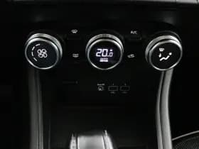 Renault Captur thumbnail 23