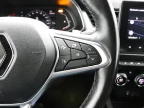 Renault Captur thumbnail 26