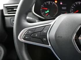 Renault Clio thumbnail 24