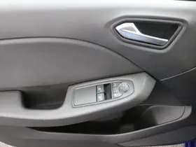 Renault Clio thumbnail 29