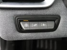 Renault Clio thumbnail 32