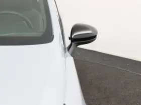 Renault Clio thumbnail 36