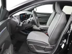 Renault Mégane E-Tech thumbnail 12
