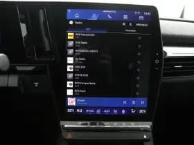 Renault Mégane E-Tech thumbnail 18