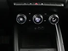 Renault Clio thumbnail 23