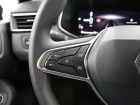 Renault Clio thumbnail 25