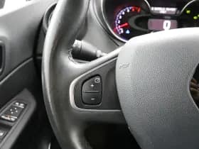 Renault Captur thumbnail 25