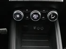 Renault Captur thumbnail 23