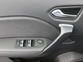 Renault Captur thumbnail 32