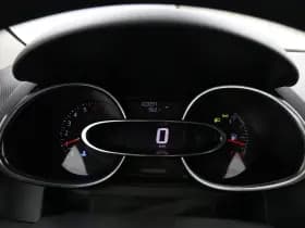 Renault Clio thumbnail 17