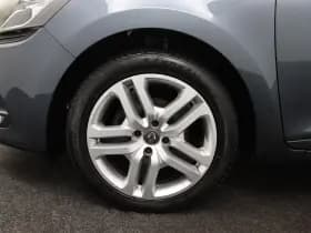 Renault Clio thumbnail 35