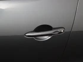 Renault Clio thumbnail 36