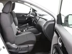 Nissan Qashqai thumbnail 12