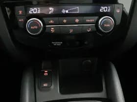 Nissan Qashqai thumbnail 22