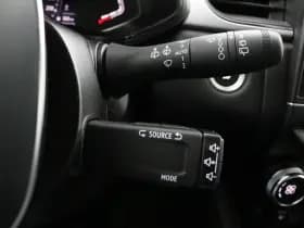 Renault Captur thumbnail 29