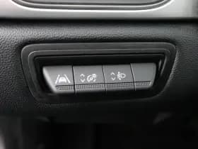 Renault Captur thumbnail 32