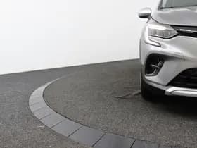 Renault Captur thumbnail 35