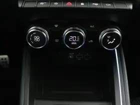 Renault Clio thumbnail 23
