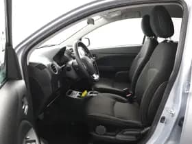 Mitsubishi Space Star thumbnail 16
