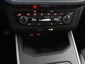 SEAT Arona thumbnail 23