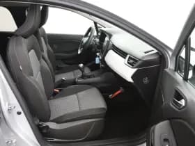 Renault Clio thumbnail 12