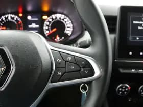 Renault Clio thumbnail 26