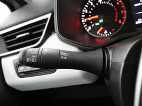 Renault Clio thumbnail 27
