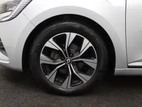 Renault Clio thumbnail 36