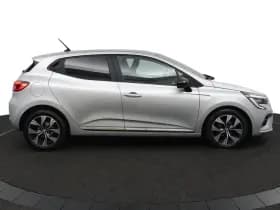 Renault Clio thumbnail 6