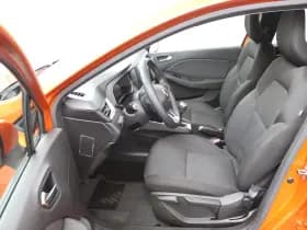 Renault Clio thumbnail 12