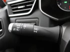 Renault Clio thumbnail 24