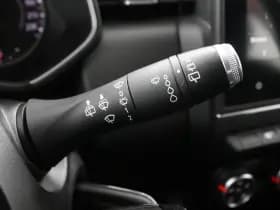 Renault Clio thumbnail 25