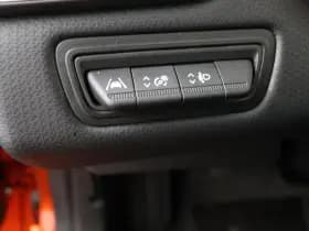 Renault Clio thumbnail 29
