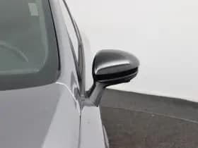 Renault Clio thumbnail 35